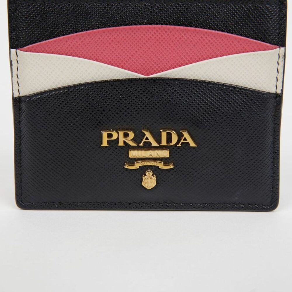 Simple Card Holder - Picture 2 of 10